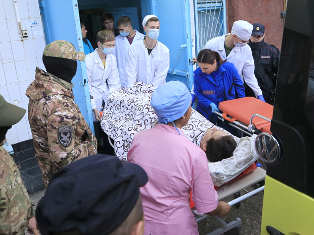 В больницах остаются 43 пострадавших в трагедии в Керчи