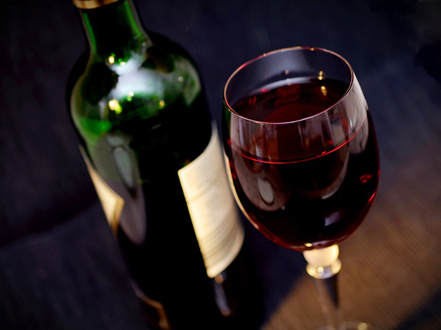 Ученые пришли к выводу, что алкоголь вреден в любых количествах
