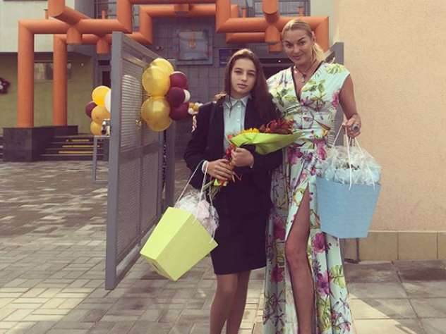 Дочь Волочковой