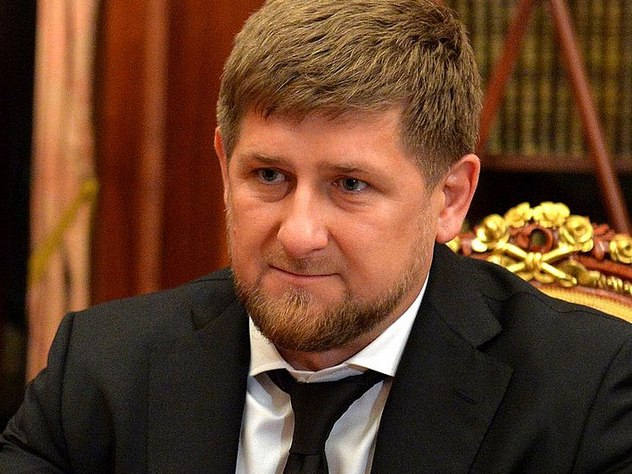 Рамзан Кадыров Кадыров подарил мальчику машину
