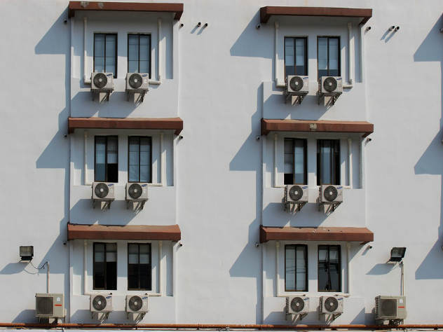 Штрафы за антенны и кондиционеры на фасадах