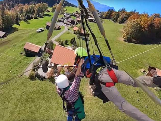 Мужчину не пристегнули к дельтаплану