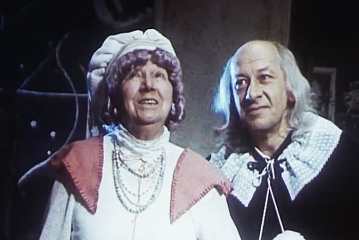 С Евгением Евстигнеевым в фильме «Про Красную Шапочку», 1977 г.