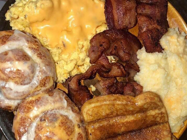 Пользователь Twitter выложил фото завтрака