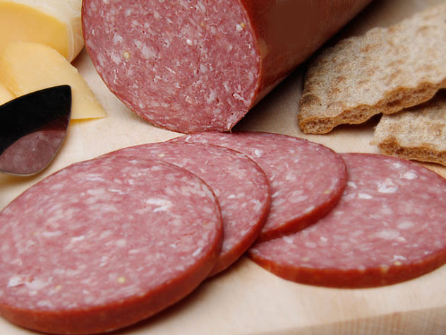 Рак, колбаса, мясо