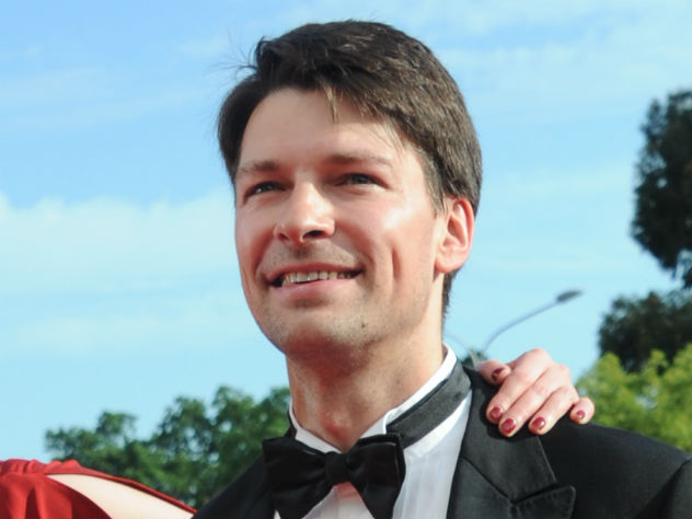 Даниила Страхова избили в Москве - Бедная Настя