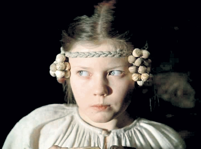 Одну из первых ролей маленькая Аня сыграла в исторической ленте «Юность Петра»