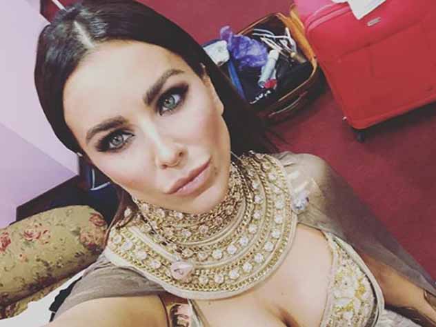 Лорак выложила отрывки клипа