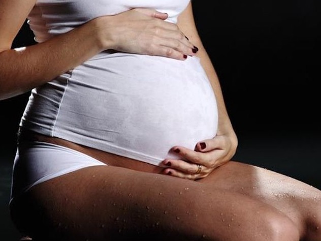 Исследователи из Королевского колледжа акушеров и гинекологов, а так же профессора из Эдинбургского университета отмечают, что 22% будущих матерей имеют лишний вес, это способствует развитию диабета 2-го типа у взрослых и детей