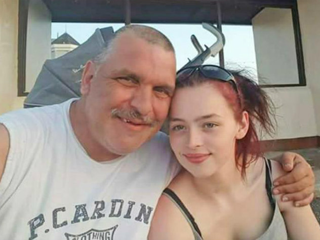 Экс-супруга водителя, сбежавшего со школьницей, рассказала, как он пытался выселить ее из дома