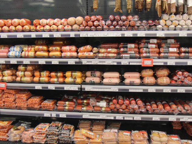 Колбаса в России может подорожать на 30%