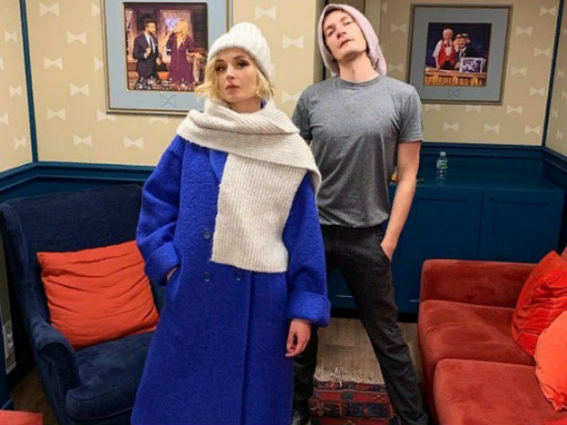 Полина Гагарина и Александр Гудков вводят в моду капоры