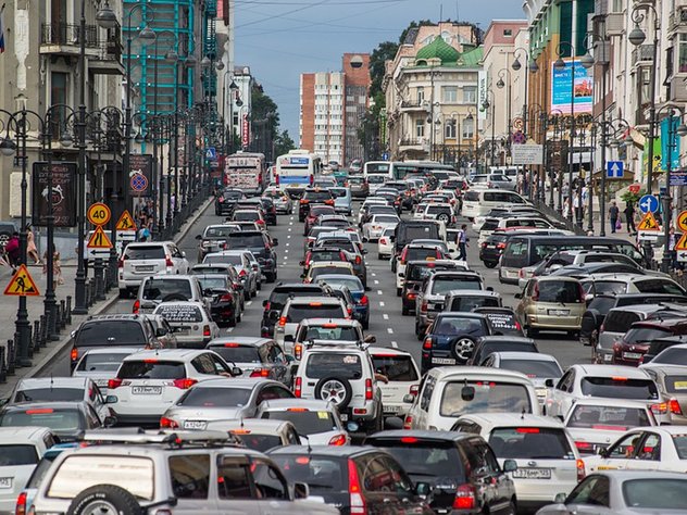 Пользователи Сети сочли Владивосток городом с самыми плохими дорогами