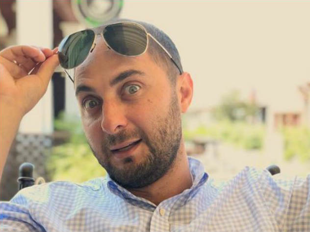 Карибидис предложил поклонникам поздравить Зураба Матуа с днем рождения