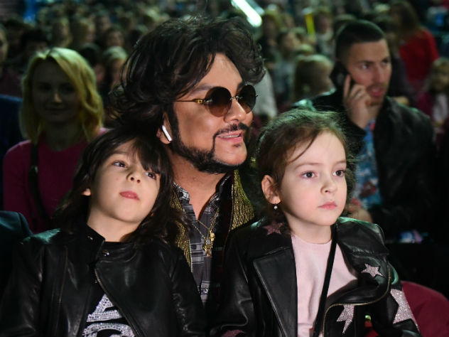 Где учатся дети Филиппа Киркорова