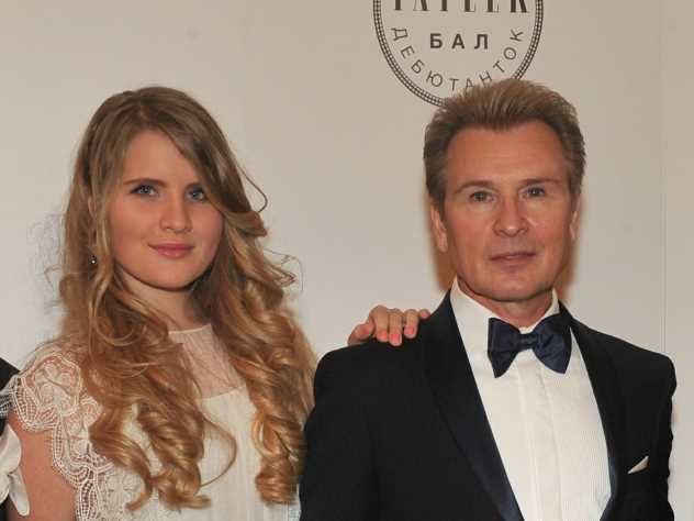 Видео с дочерью Малинина