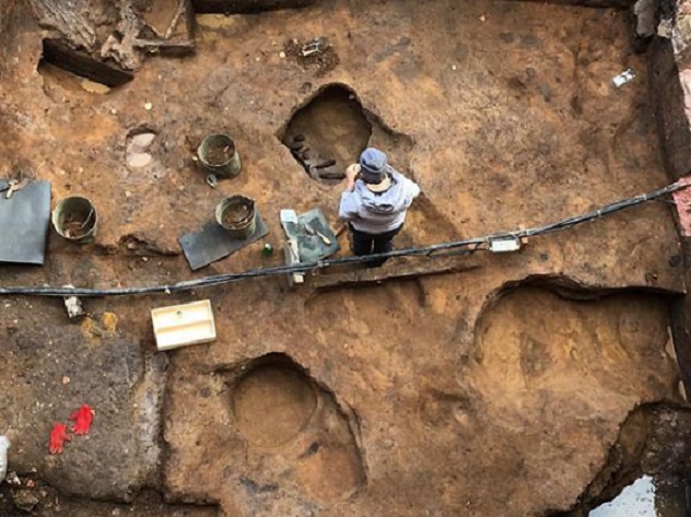 На стоянке первобытного человека нашли клад внутри черепа мамонта