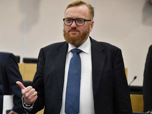 Виталий Милонов предложил наказывать за селфи в метро