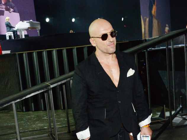 Поклонницы предлагают клонировать Нагиева