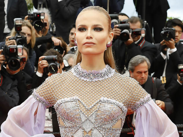 Наташа Поли беременна - супермодель