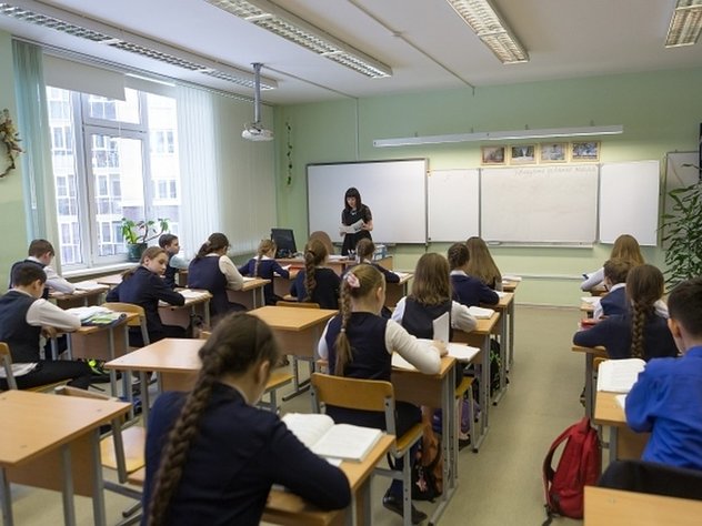 Введение уроков полового воспитания в школе поддерживают 60% россиян