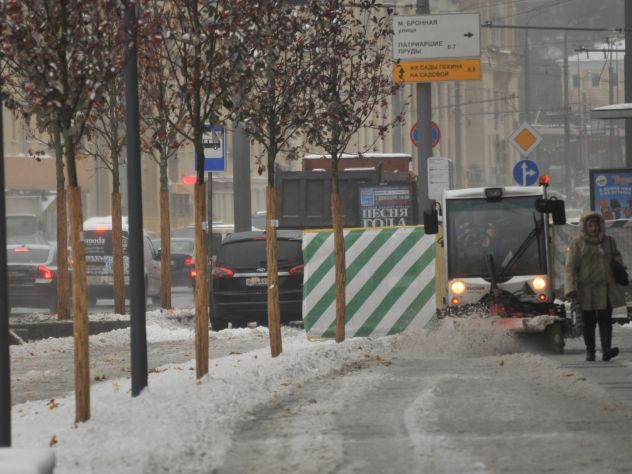 Снег в Москве