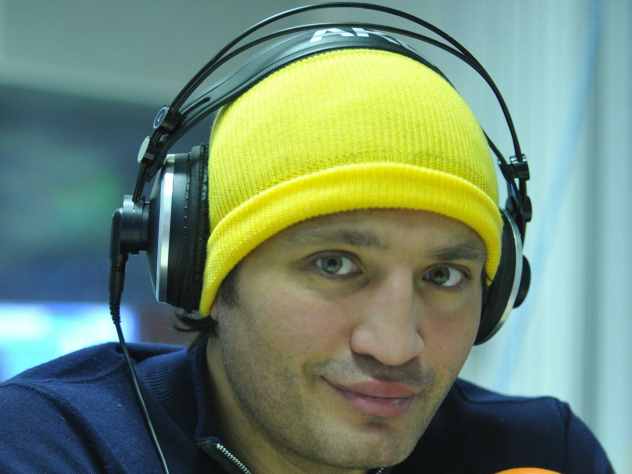 Рустам Солнцев Рустам Солнцев считает, что Бузова не умеет выбирать друзей
