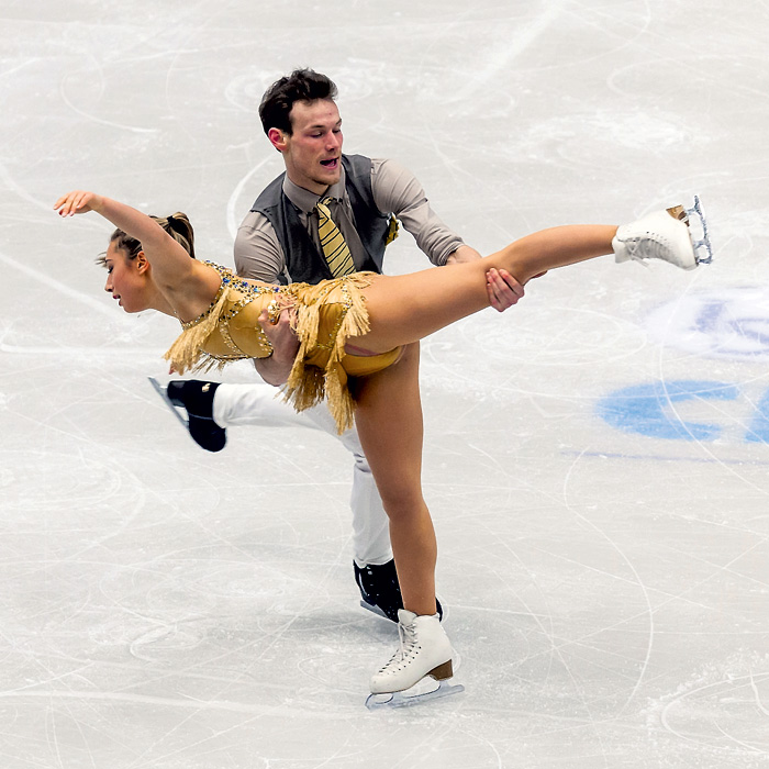 Внезапный отъезд Андрея Новосёлова расстроил француженку Лолу Эсбрат