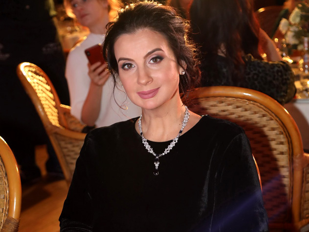 Екатерина Стриженова