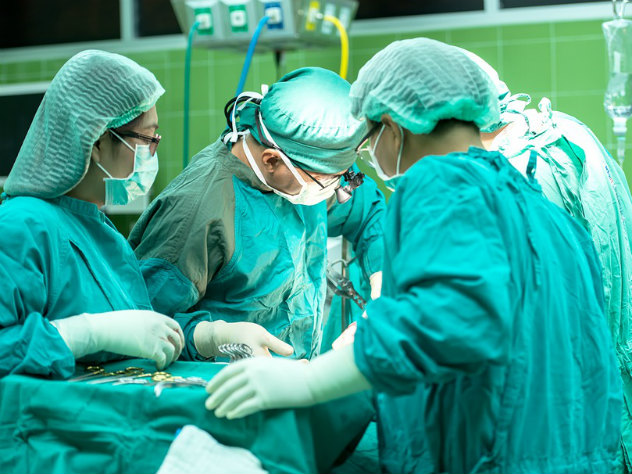 В Волгоградской области хирург и заведующий больницей работал по купленному диплому