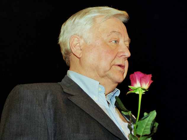 Табаков звонил в военкоматы и «отмазывал» актеров