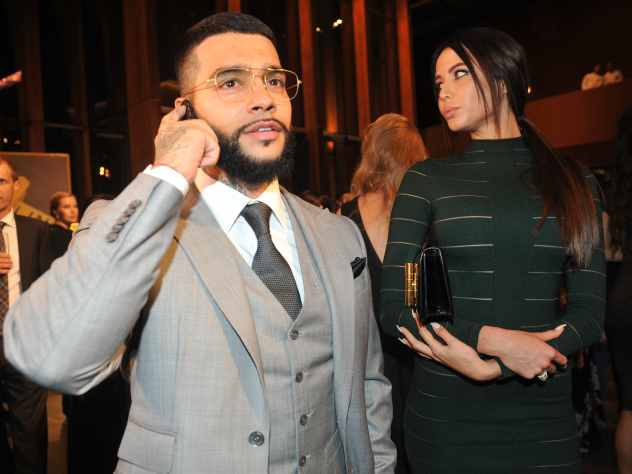 Решетову критикуют за рекламу автомойки