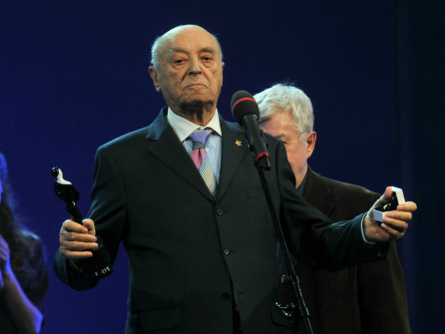 Из-за болезни Владимира Этуша в театре имени Вахтангова отменили спектакли