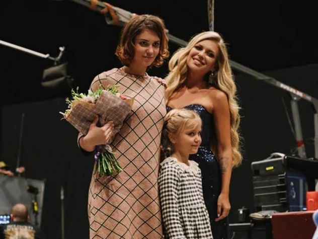 Рита Дакота и Агата Муцениеце