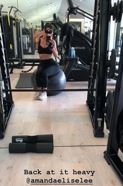 Ким Кардашьян