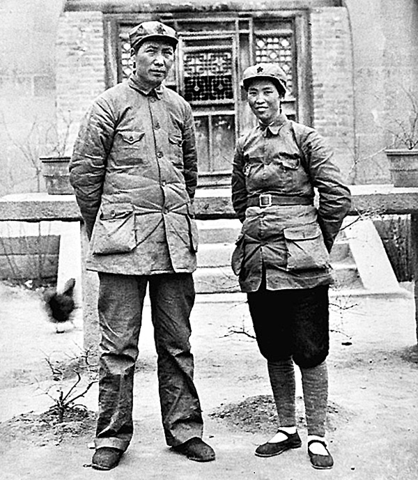 Хэ Цзычжэнь с молодым вождём
