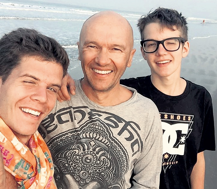 Самые любимые мужчины Паулины - братья и папа, который на Федора Бондарчука похож не только внешностью, но и характером