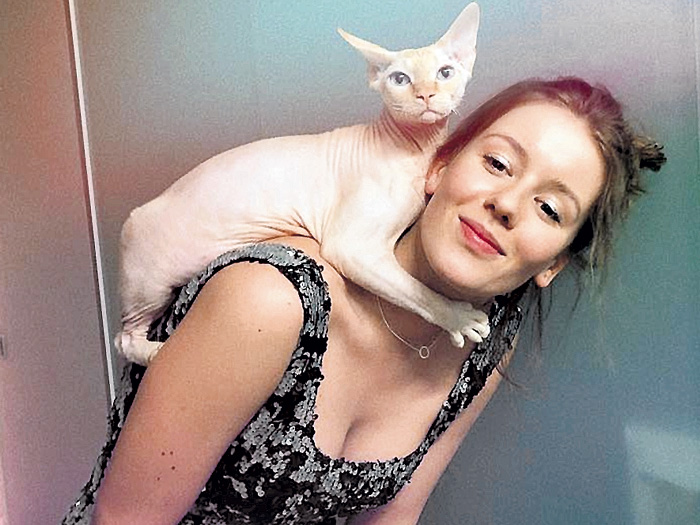 …к Ирише. И завёл с ней котика Гришу. Фото: *instagram.com