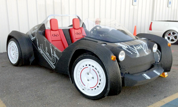Вот этот автомобиль напечатан на 3D-принтере. Может, именно такую аппаратуру и приобрели депутаты, чтобы развлекаться на досуге?