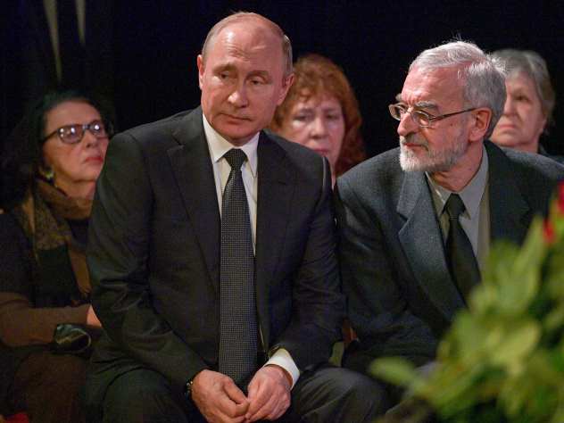 Владимир Путин и сын главы Московской Хельсинкской группы Людмилы Алексеевой Михаил