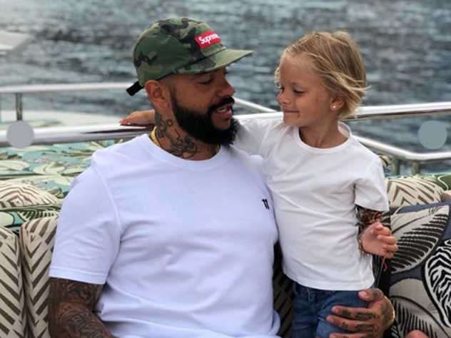 Тимати с дочерью