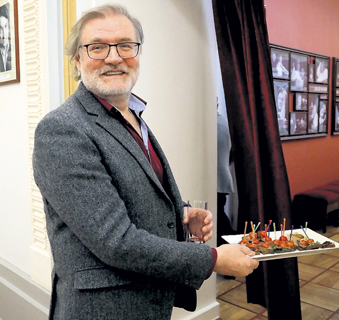 Вахтанговец Владимир Симонов ушёл домой не с пустыми руками