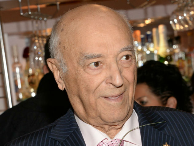 Владимир Этуш