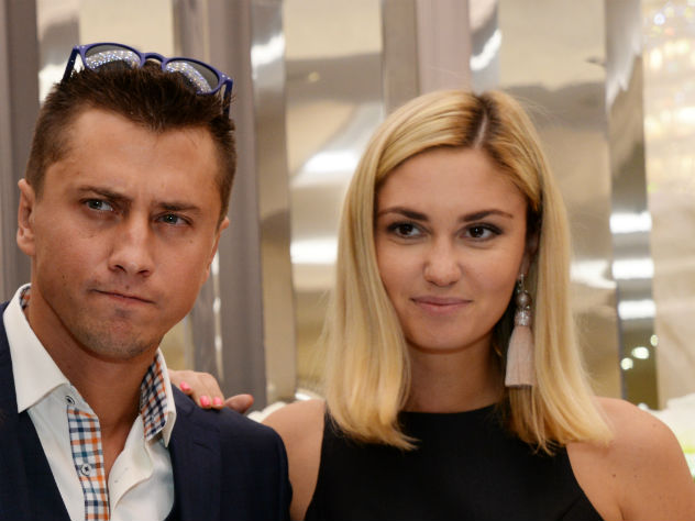 Павел Прилучный и Агата Муцениеце роазводятся