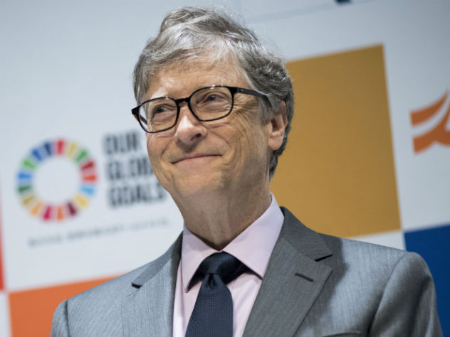 Билл Гейтс в очереди за бургером