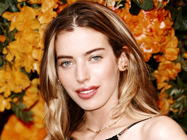 Клара не может простить измену отца