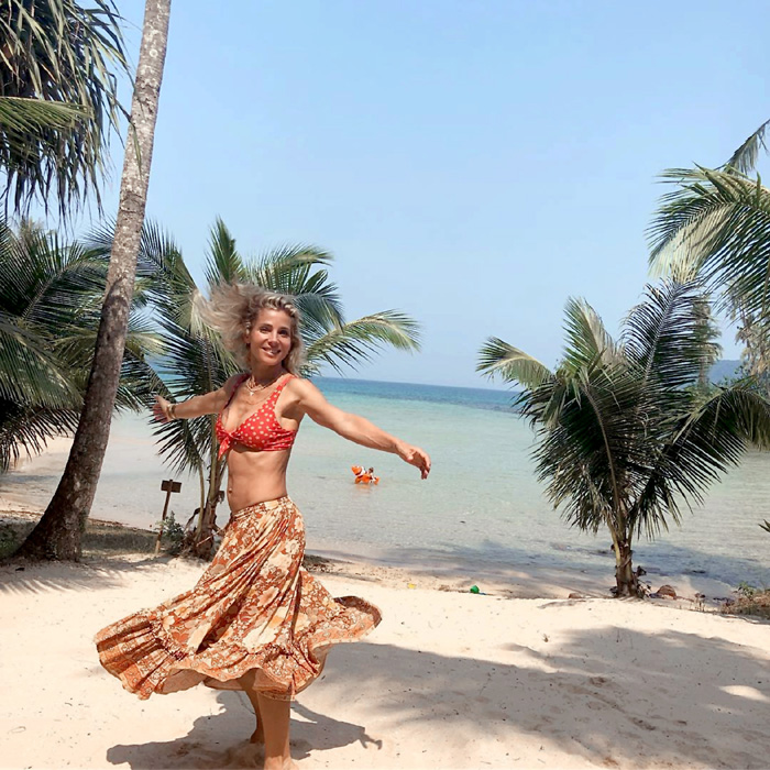 Эльса казалась на тропическом островке Ко-Кут экзотическим цветком