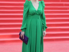 Наряд Марии Захаровой — далеко не самый смелый среди гостей открытия ММКФ. Зато именно он привлек внимание Никиты Михалкова! Фото: Михаил Фролов