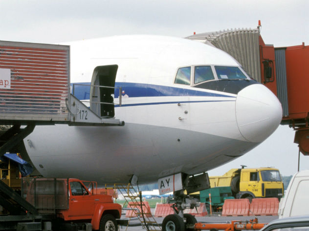 Видео обрушения трапа в Барнауле