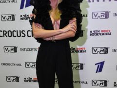 Выступление Веры Брежневой стало подарком для мужчин на концерте 23 февраля. Как и ее внешний вид. Фото: Globallook